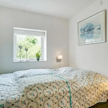 Apartment 2 Bedroom In Hejls